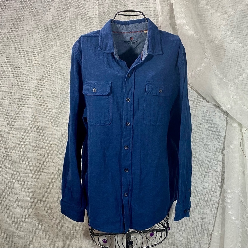Woolrich navy blue collared button up size L